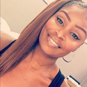 Meet your Posher, Andrea